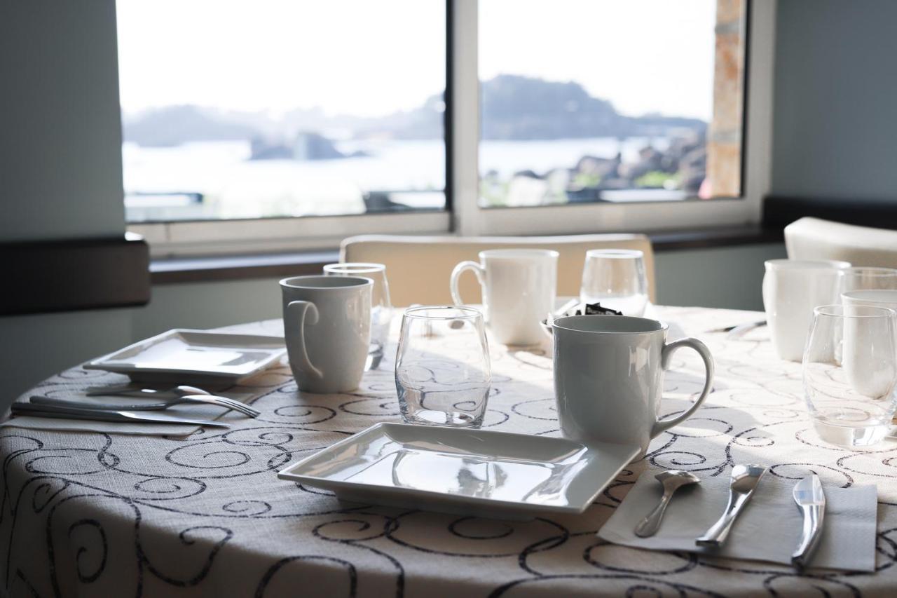 Logis Hotel Saint Guirec Et De La Plage Perros-Guirec Eksteriør billede